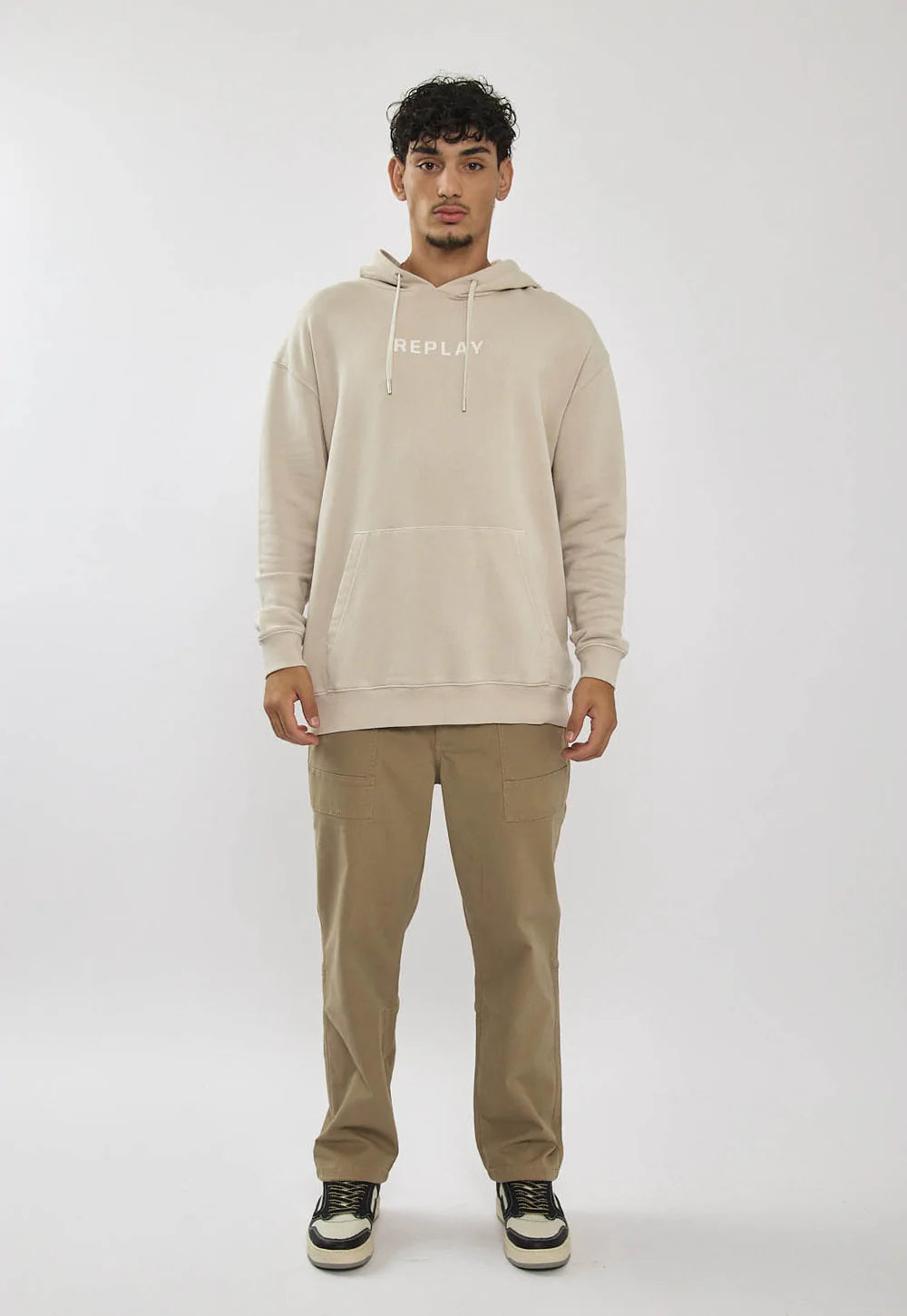 Replay hooded ריפליי קפוצ'ון טרי לגברים בצבע אבן עם הדפס גב