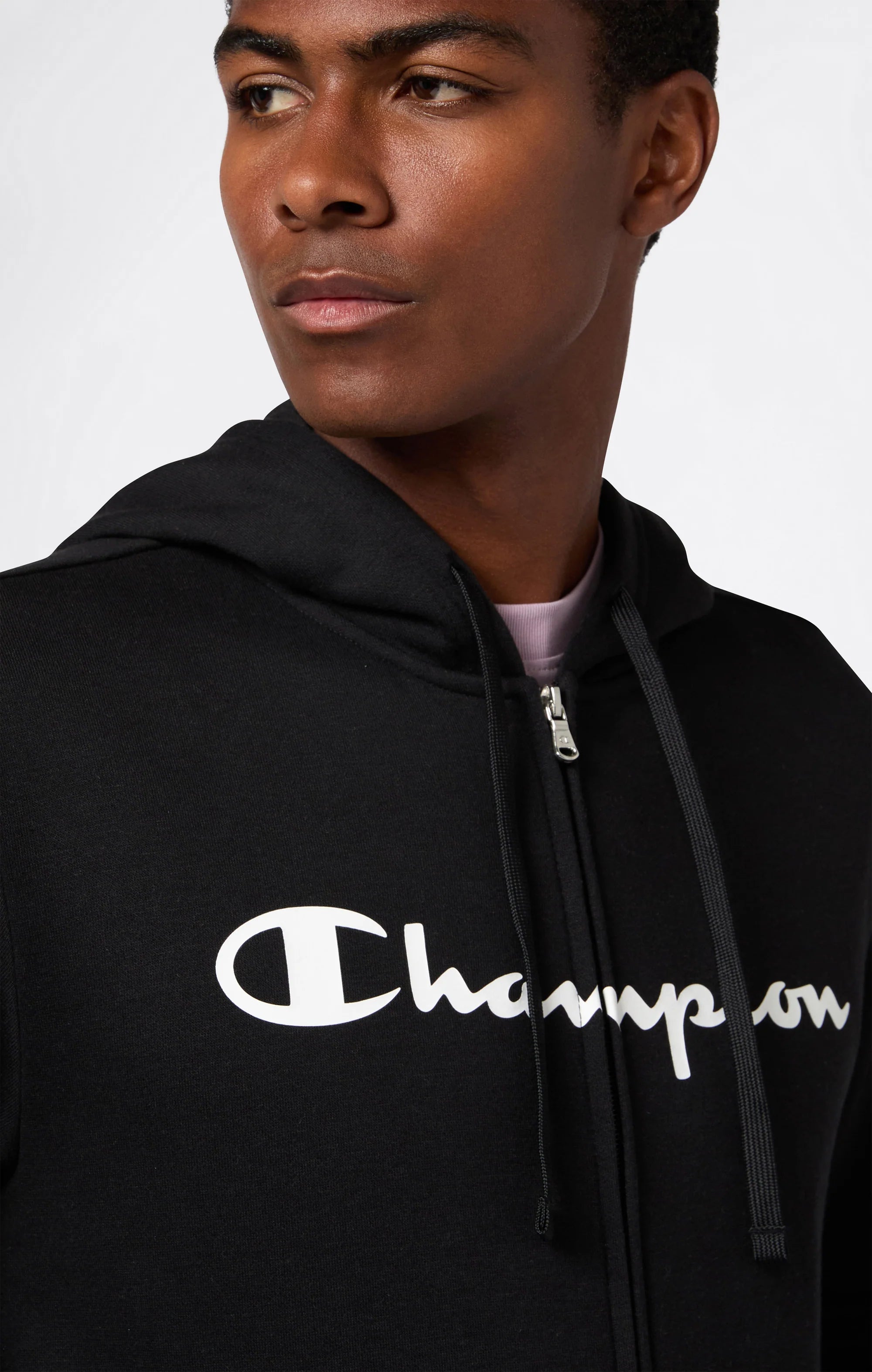 Champion JKT צ'מפיון גק'ט בצבע שחור
