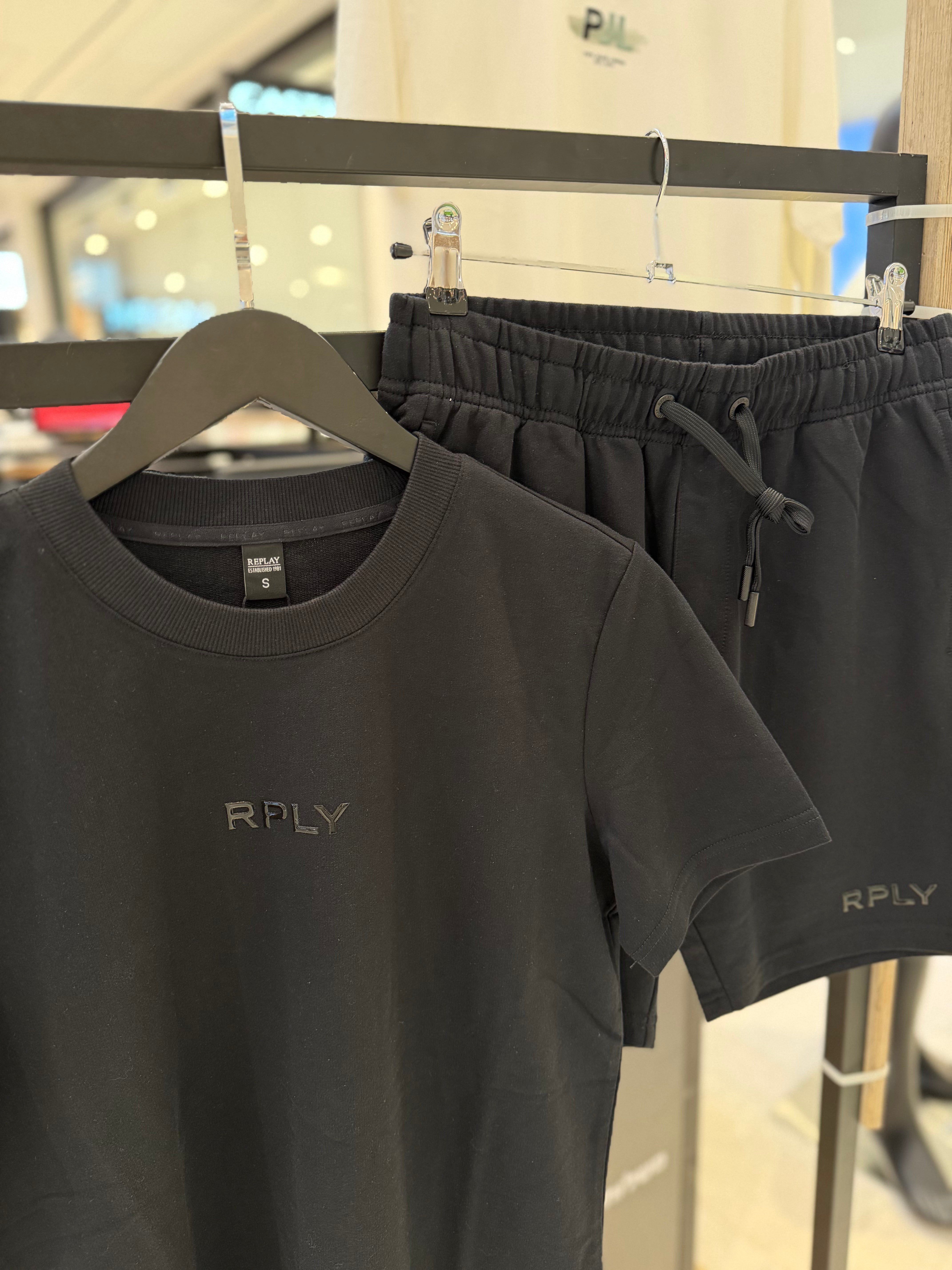 Replay tracksuit ריפליי חליפה 2 חלקים