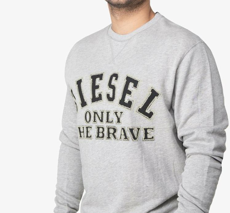 Diesel Sweathirt S - JOE ONLY THE BRAVE דיזל סווטשרט לגבר בצבע אפור - www.bbrands.co.il Diesel Sweathirt S - JOE ONLY THE BRAVE דיזל סווטשרט לגבר בצבע אפור