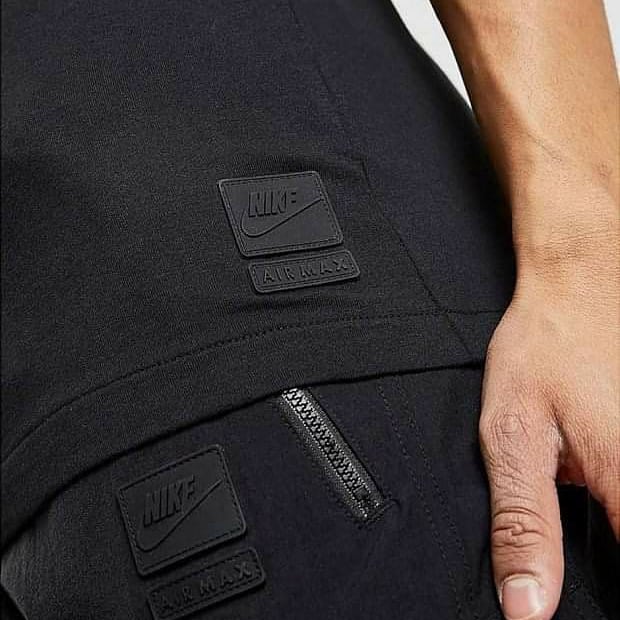 Nike Air Max Tshirt נייקי אייר מקס טישרט שחורה - www.bbrands.co.il Nike Air Max Tshirt נייקי אייר מקס טישרט שחורה