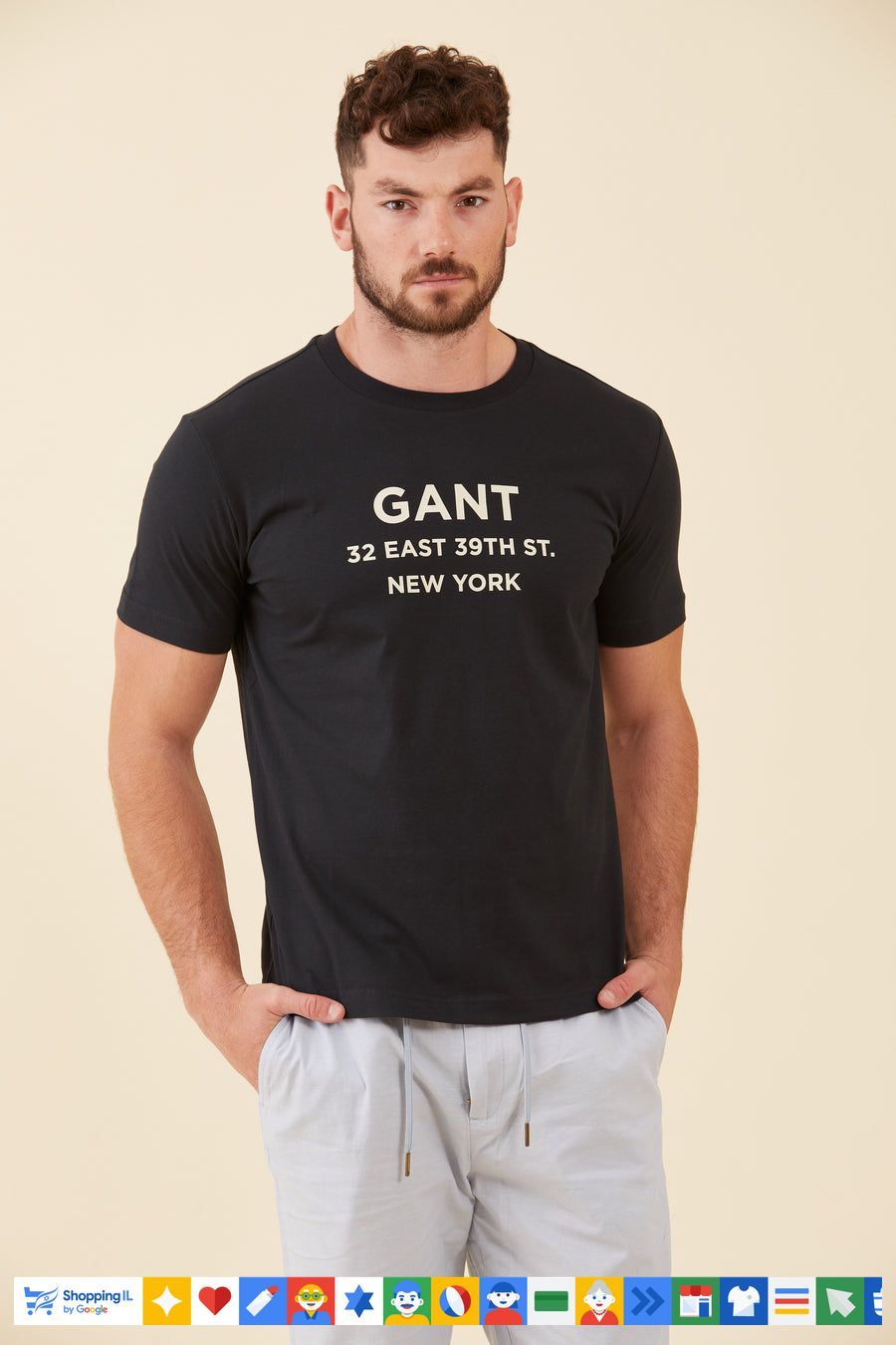 חולצת טי-שירט Gant T-shirt Graphic Printed לגבר בצבע שחור 2003.2081373000 | חולצת גאנט כותנה | אופנת גברים | חנות מותגים B Brands