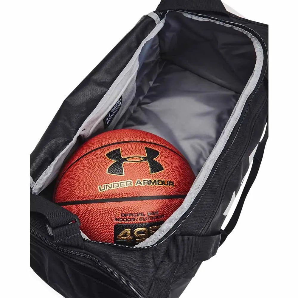 Under Armour Undeniable 5.0 Duffle תיק אימון לנסיעה וספורט - www.bbrands.co.il Under Armour Undeniable 5.0 Duffle תיק אימון לנסיעה וספורט
