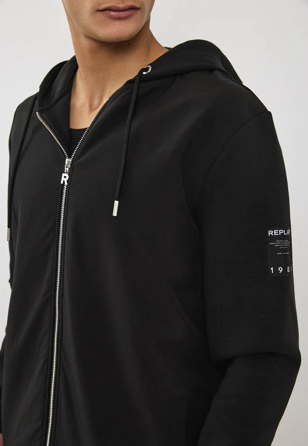 Replay Jacket ריפלי ג'קט עם כובע בצבע שחור