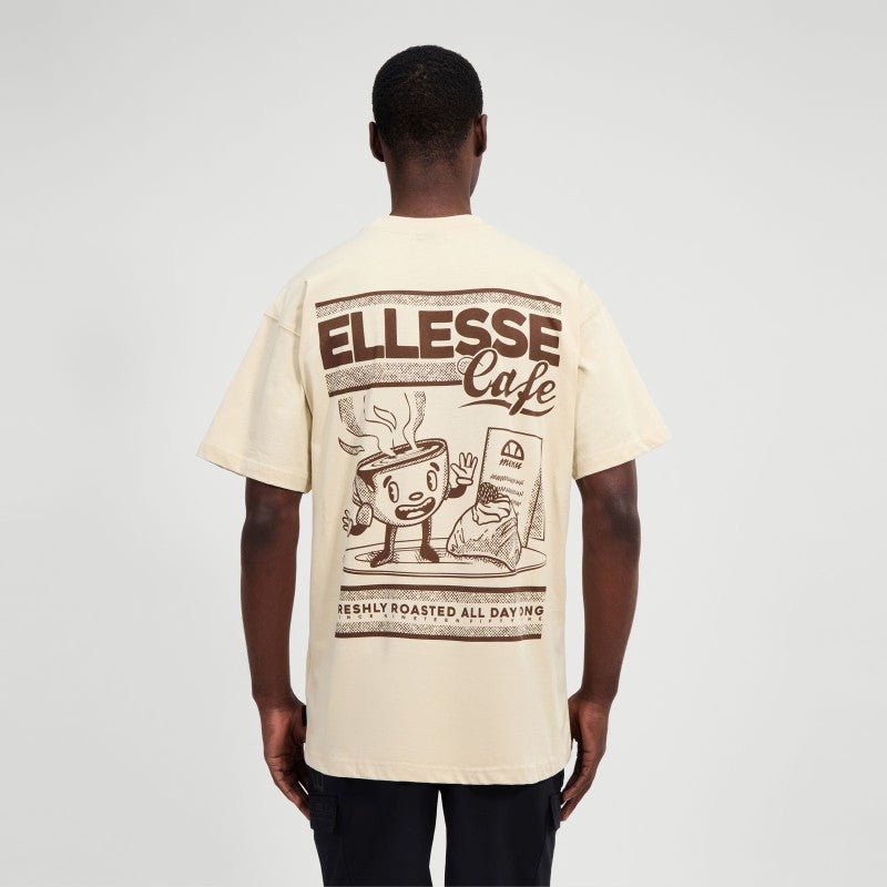 Ellesse tshirt for man אלס חולצה טישרט אוברסייז בצבע בז' לגבר - www.bbrands.co.il Ellesse tshirt for man אלס חולצה טישרט אוברסייז בצבע בז' לגבר