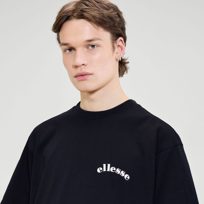 Ellesse tshirt for man אלס חולצה טישרט אוברסייז בצבע שחור לגבר - www.bbrands.co.il Ellesse tshirt for man אלס חולצה טישרט אוברסייז בצבע שחור לגבר