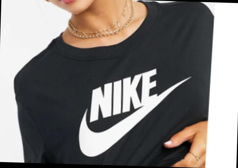Nike Tshirt Ridotta - Donna essential נייקי חולצת בטן חדש - www.bbrands.co.il Nike Tshirt Ridotta - Donna essential נייקי חולצת בטן חדש