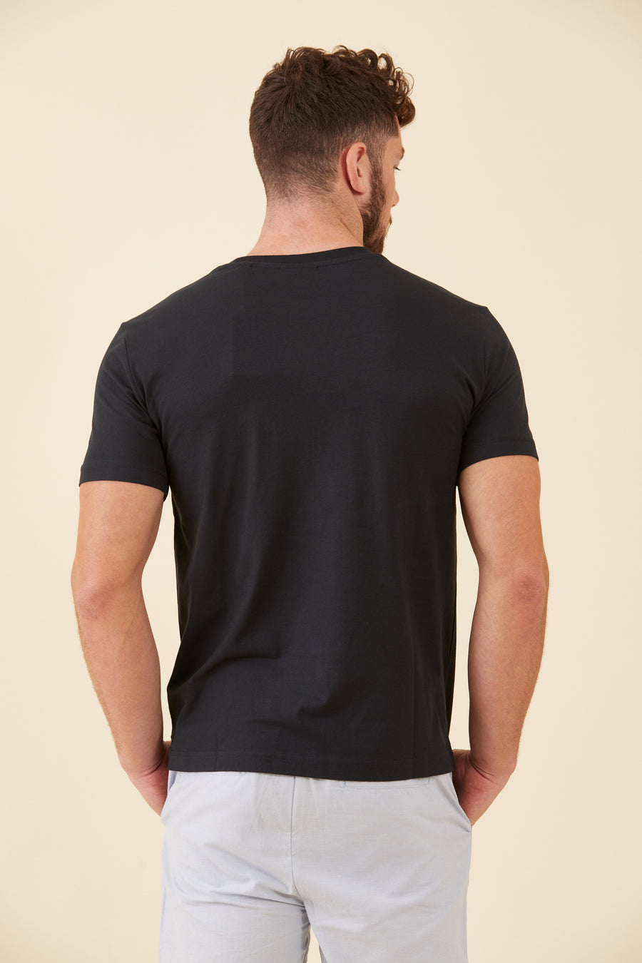 Gant Graphic Printed גאנט חולצת טישרט שחורה שרוול קצר