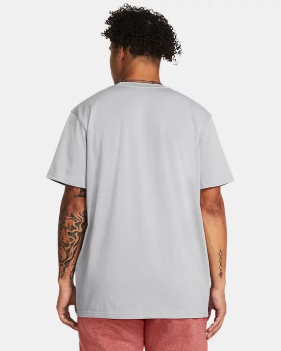 Under Armour tshirt for man אנדר ארמור לייבל חולצה טישרט בצבע אפור לגבר - www.bbrands.co.il Under Armour tshirt for man אנדר ארמור לייבל חולצה טישרט בצבע אפור לגבר