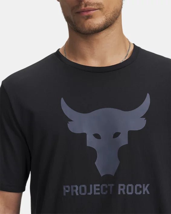 Under Armour tshirt for man אנדר ארמור חולצת טישרט פרוג'קט רוק בצבע שחור - www.bbrands.co.il Under Armour tshirt for man אנדר ארמור חולצת טישרט פרוג'קט רוק בצבע שחור