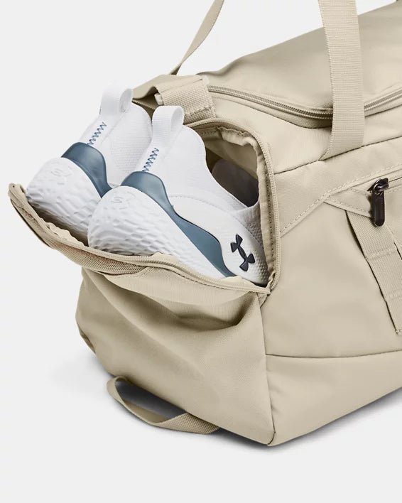 Under Armour Undeniable 5.0 Duffle - תיק אימון לנסיעה וספורט - www.bbrands.co.il Under Armour Undeniable 5.0 Duffle - תיק אימון לנסיעה וספורט